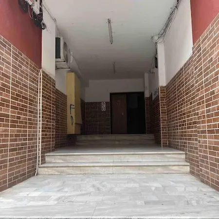 Prior Centeroftirana Apartment *