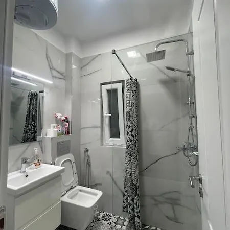 Apartment Prior Centeroftirana